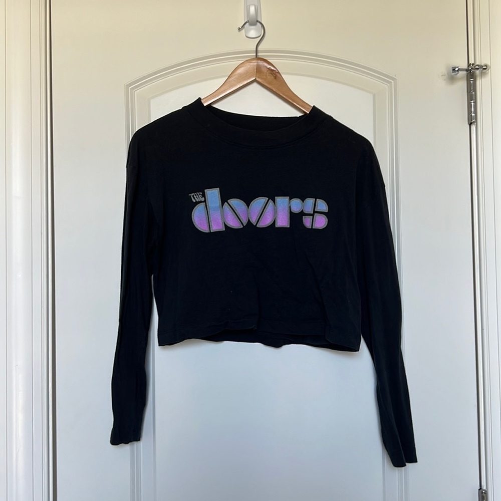 The doors cropped long sleeve XS